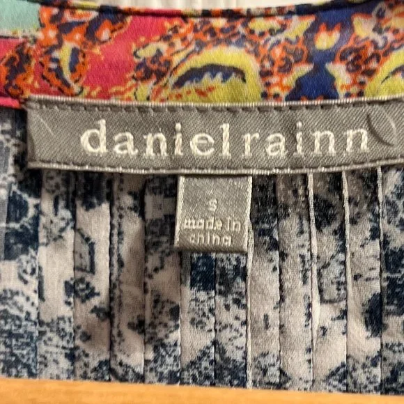 Summer Blouse - Picture 3 of 5